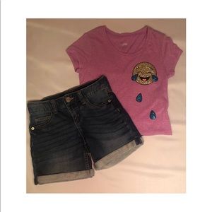 Girls laughing emoji t-shirt